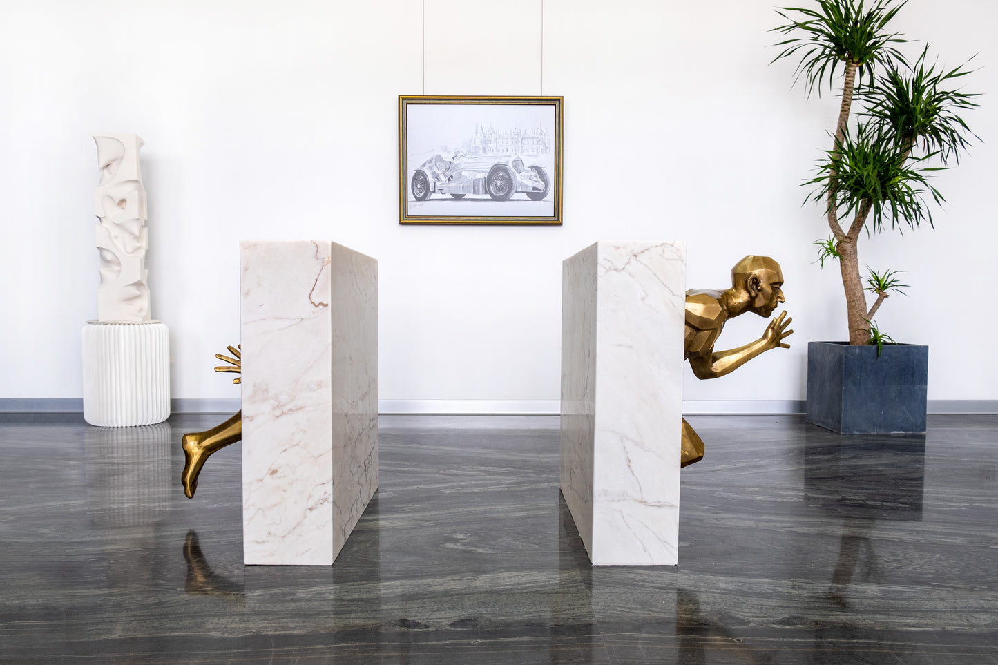 Running Man Base with marble table