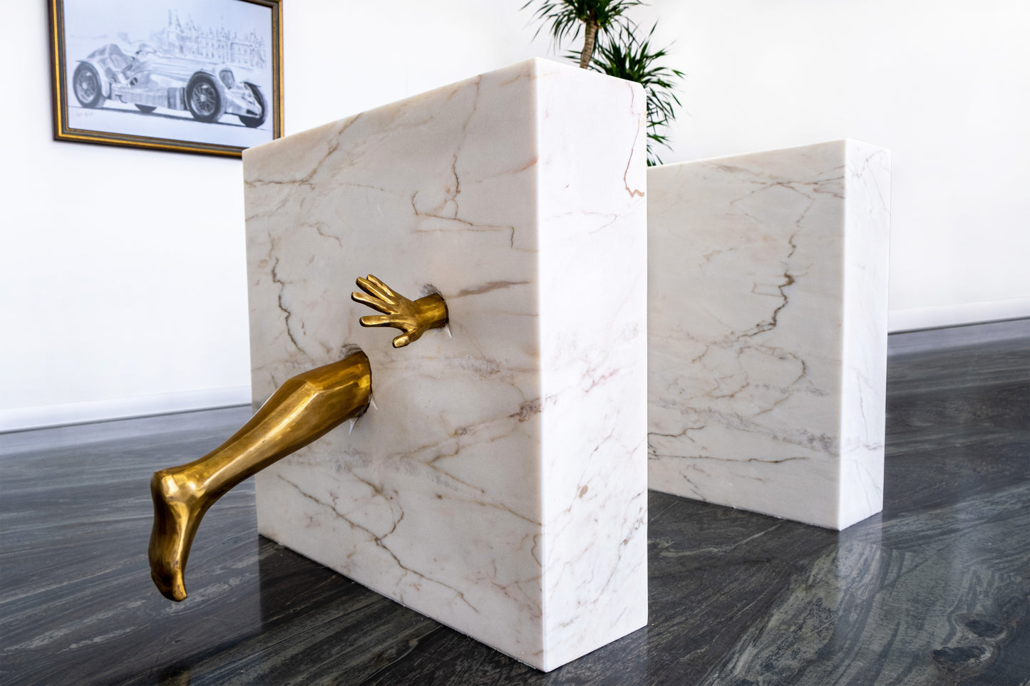 Running Man Base with marble table